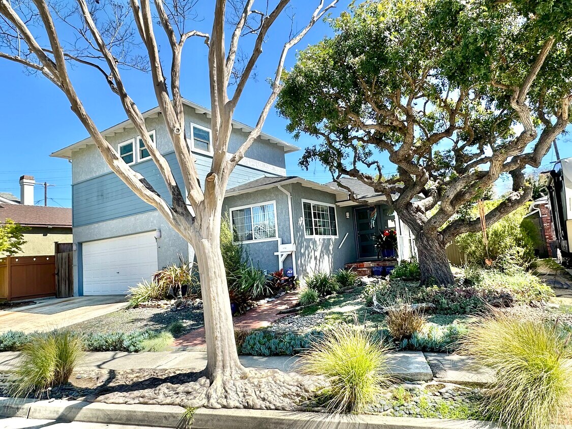 Photo - 10794 Clarmon Pl (Culver City, CA)