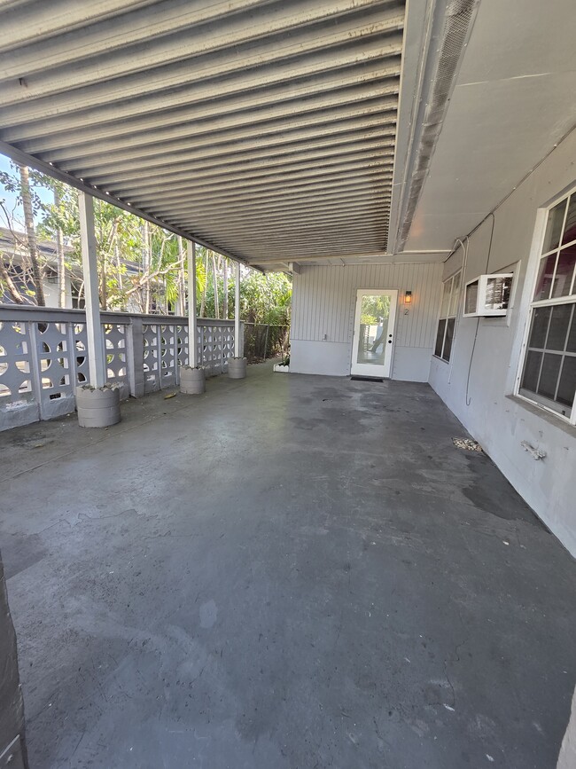 Photo - 902 NE 40th St Unit 2