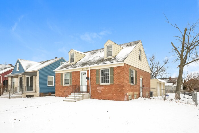 Photo - 13400 Highlandview Ave