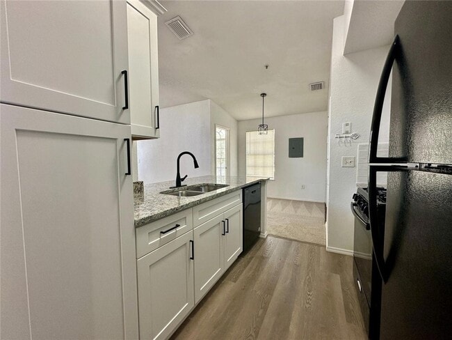 Photo - 1606 Columbia Arms Cir Unit 224