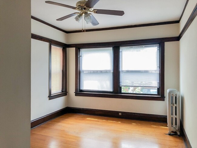 Photo - 3501 N Greenview Ave Unit 3