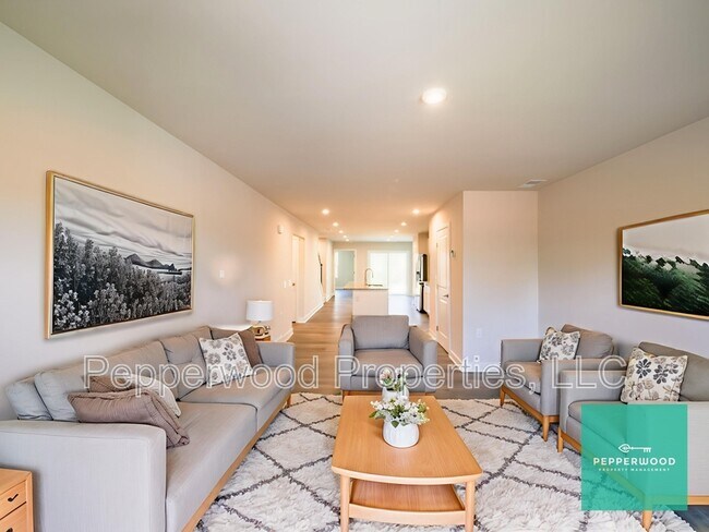 Photo - 4555 Duparc Way