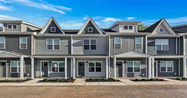 348 Front Rdg Cir