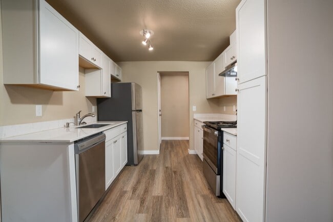 1801 Woodland Glen Dr S Unit D
