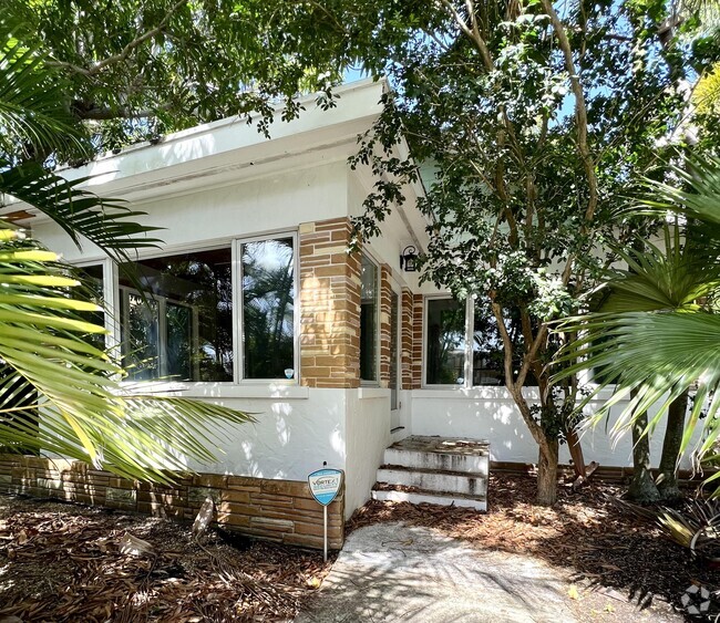 Building Photo - 5415 N Flagler Dr Rental