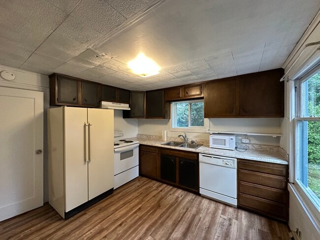 full kitchen - 15210 42nd Ave S