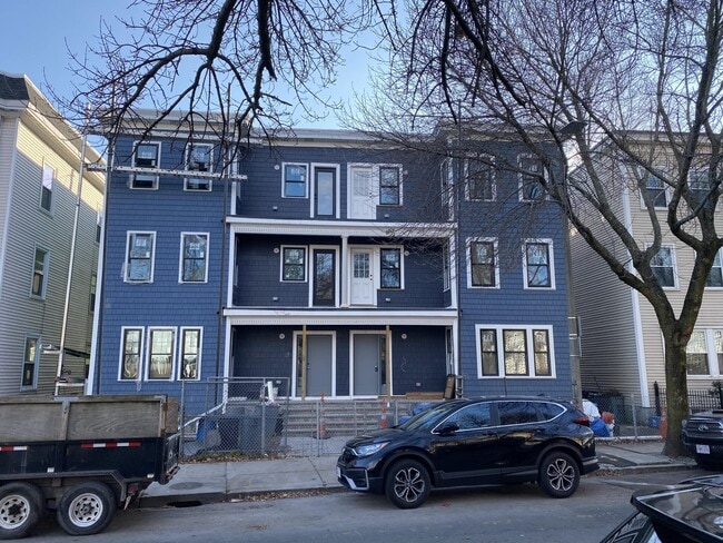 Building Photo - 49 Savin Hill Ave Unit 3 Rental