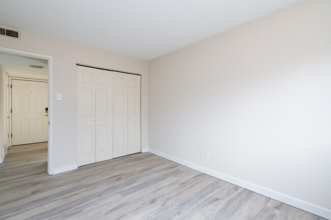 Forest Creek Apartments