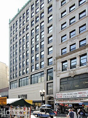 Outside view of the Building - 453 Washington St Unit 5B