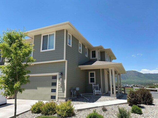 Incredible Views from this 3 Bedroom, 2.5 ... - Incredible Views from this 3 Bedroom, 2.5 ... House
