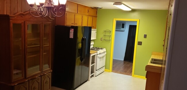 2305 NE 10th Terrace