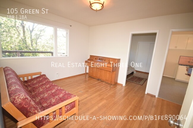 Photo - 105 Green St