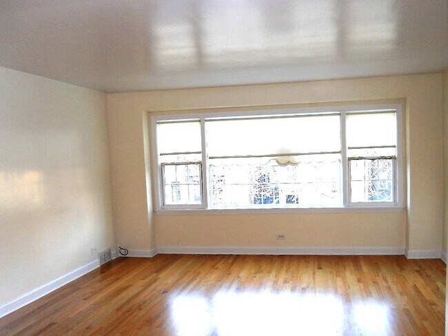 5534 N Campbell Ave Unit 3E
