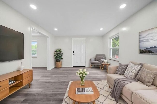 Photo - 363 Olancha Ave