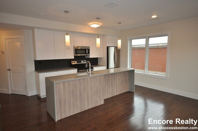 Photo - 659 Massachusetts Ave Unit 6