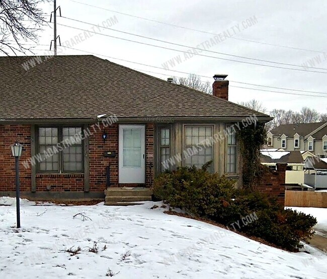 Photo - Amazing South KCMO Duplex in Raytown Schoo...