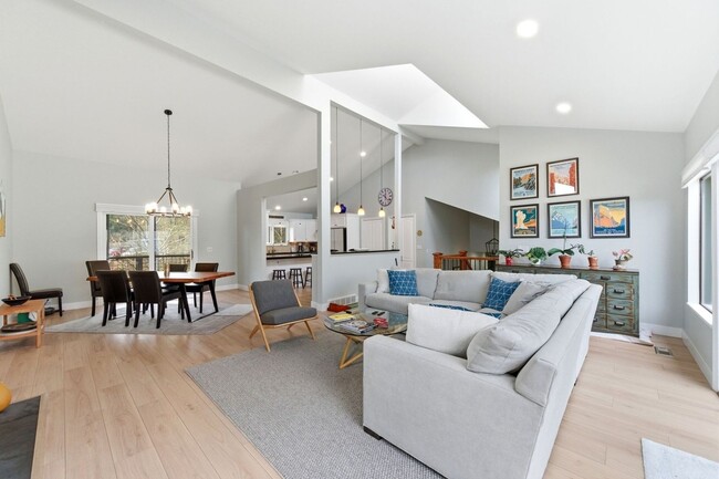 Photo - 3861 Silver Spur Cir