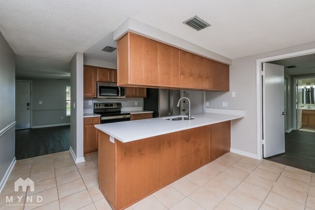 Photo - 16023 Eagle River Way