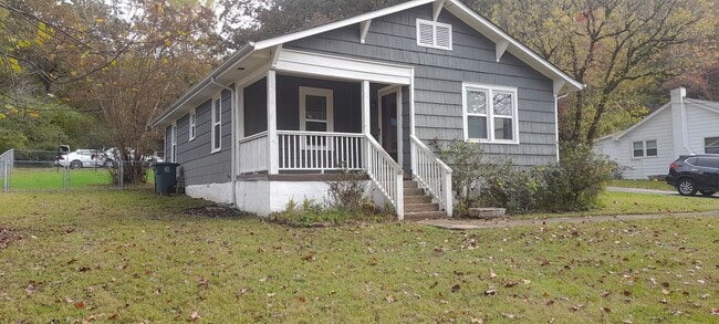 Building Photo - Wonderful 2 Bedroom 1 Bath home in Hixson, TN