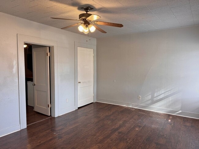 Photo - 1818 Collins Ave Unit 1/2