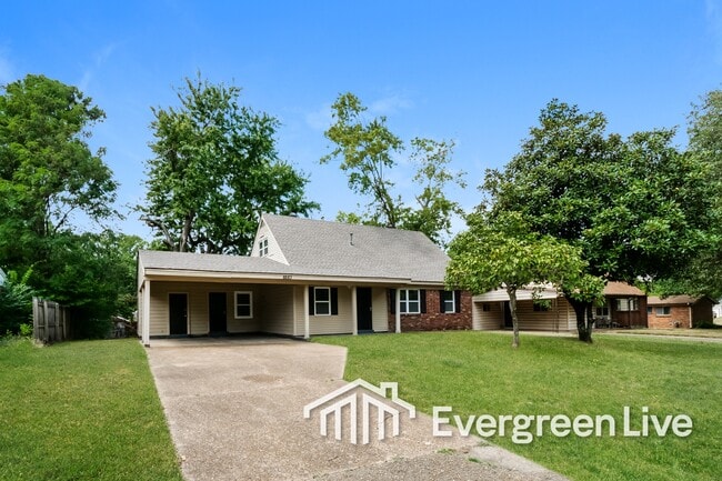 Building Photo - 8883 Whitworth St