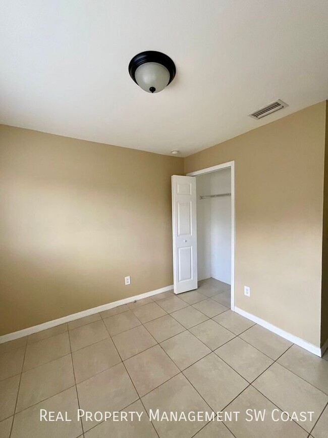 Photo - 726 Harold Ave S