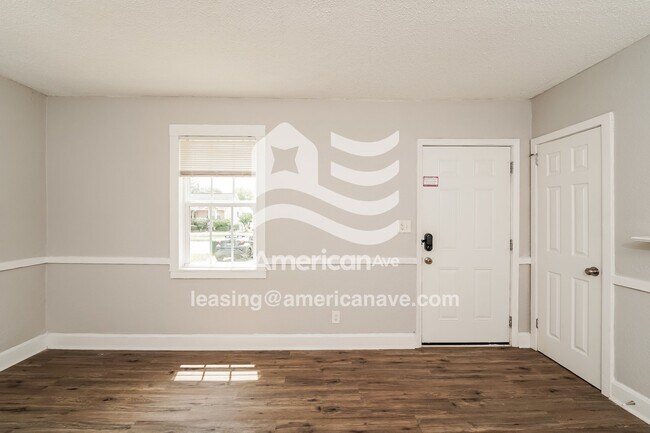 Photo - 235 S Park Rd SW