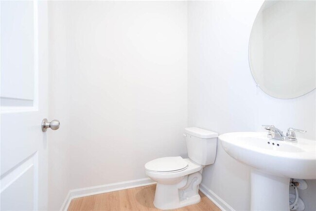 Photo - 242 Lookout Dr