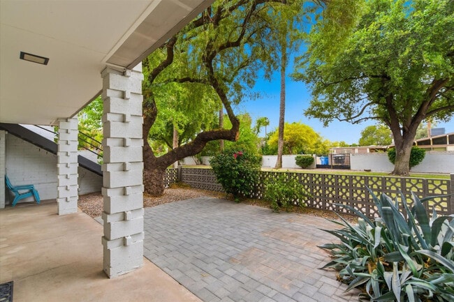 Photo - 5226 N 20th St Unit B1