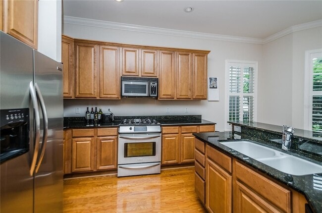 Photo - 924 Hemingway Cir