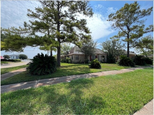 Photo - 7203 Mission Ct Dr