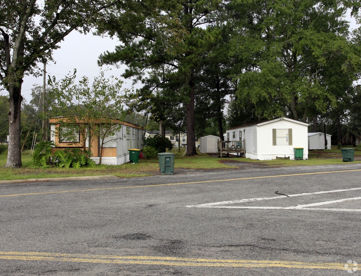 Photo - Oglethorpe Court Trailer Park