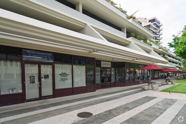 Photo - Imperial Plaza