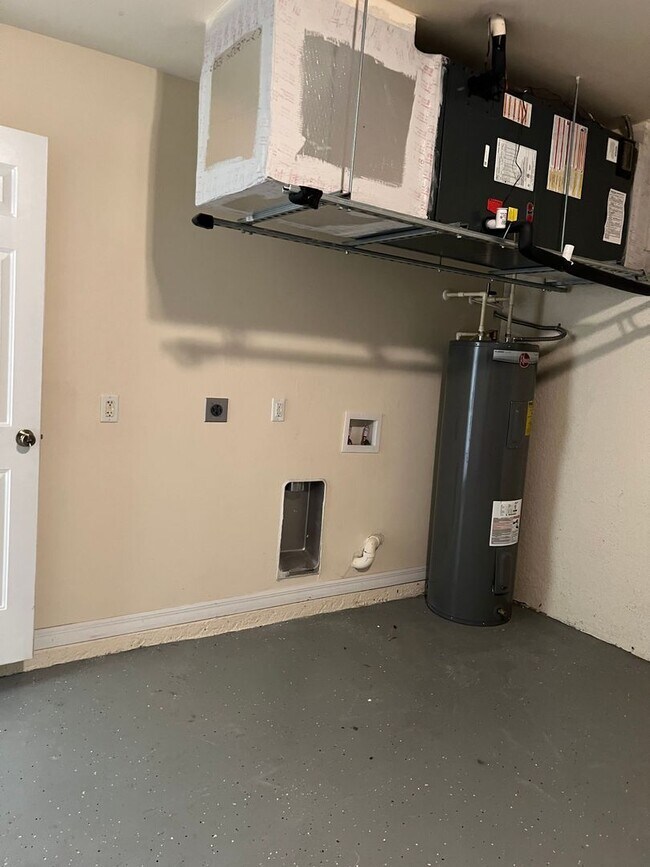 Photo - 3BR/2BA Duplex with Garage | Pet Friendly (small only)| Cape Coral