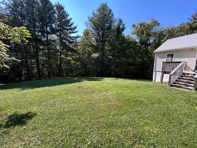 156 Thomas Hill Rd