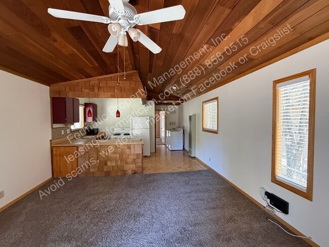 Photo - 798 Riverside Ave