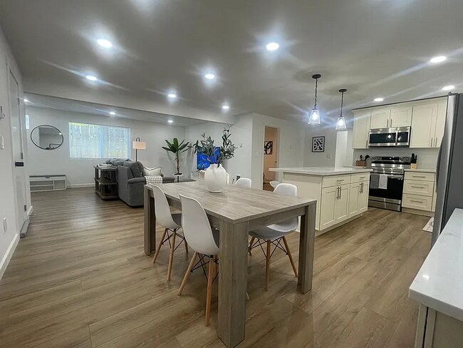 Photo - 3730 SW 99th St