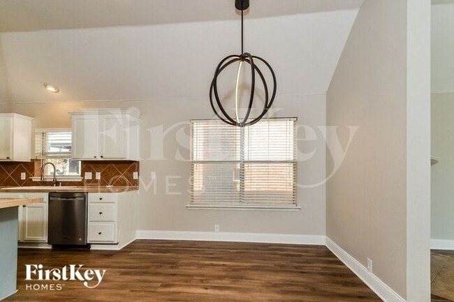 Photo - 8828 Yosemite Trail