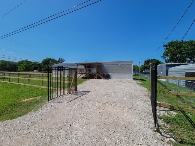 Photo - 7501 Primrose-