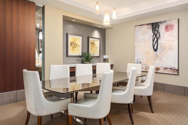 https://my.matterport.com/show/?m=tPR7V2EqerY&brand=0&play=1&wh=0