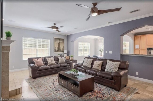 Photo - 901 W Mary St