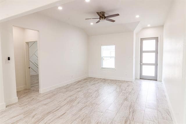 Photo - 540 Highview Ct