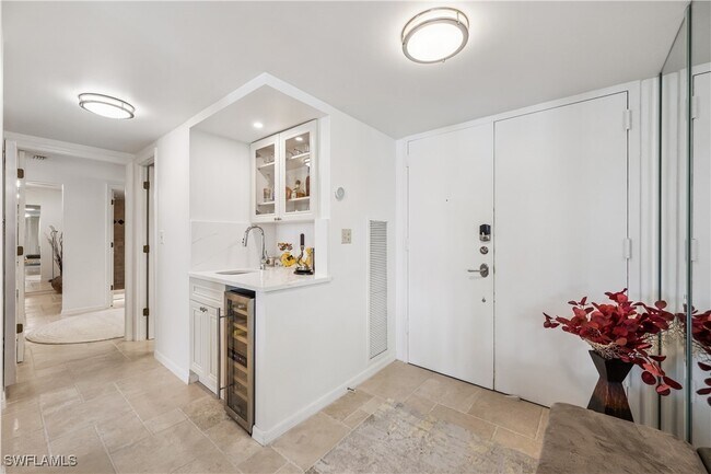 Photo - 3115 Gulf Shore Blvd N Unidad 112S