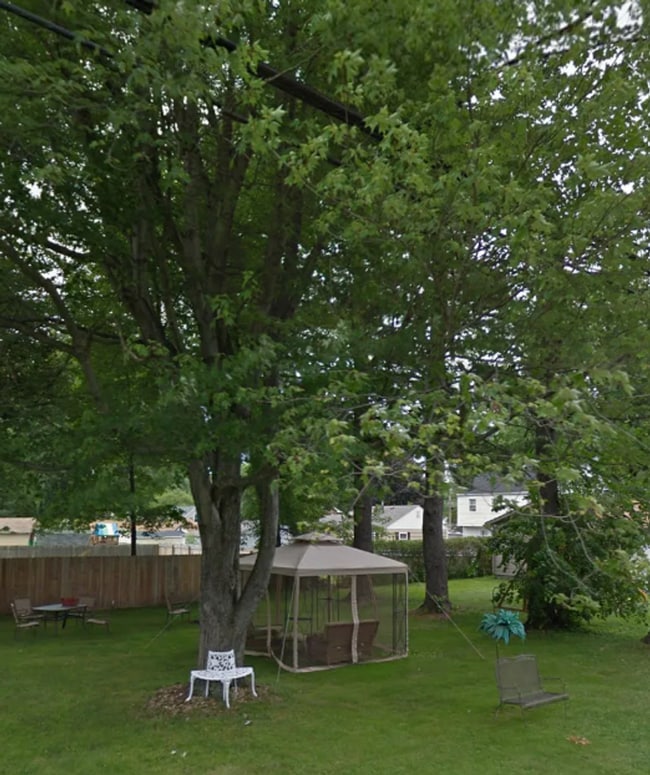 Photo - Cozy 3-Bedroom Home with Full Basement & Classic Charm