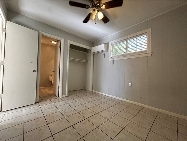 Photo - 6474 Nicole Ln