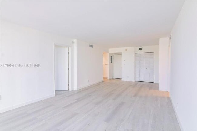 Photo - 2 bedroom in Sunny Isles Beach FL 33160