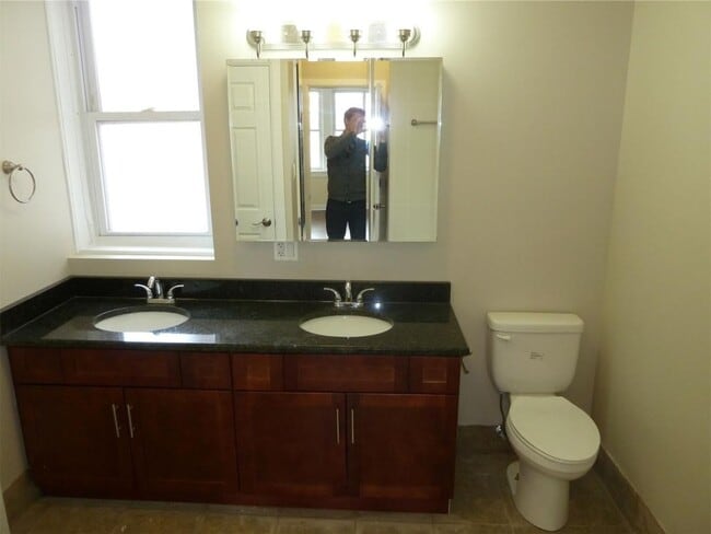 Photo - 6730 S Merrill Ave Apartamento Unidad 1