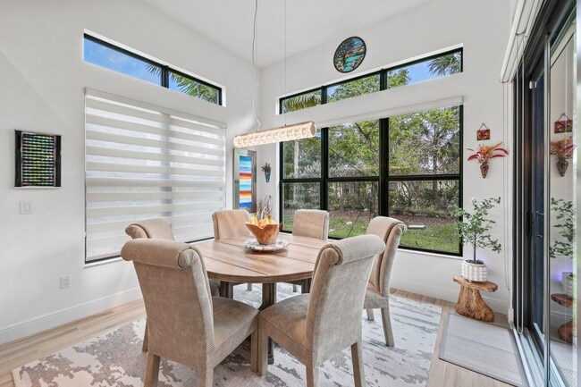 Photo - 9368 Cantal Cir E