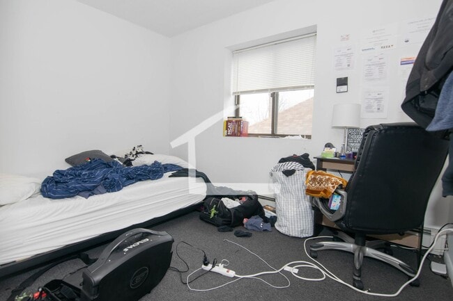 Photo - Nice 2 bed in Mission Hill