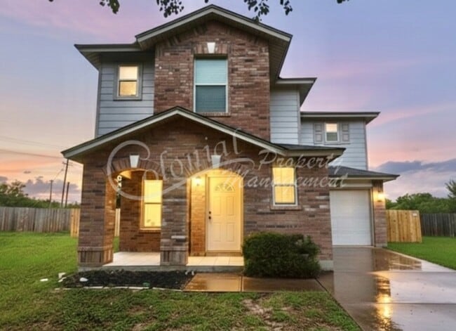 Building Photo - NEW IN MANAGEMENT - AVAILABLE NOW!